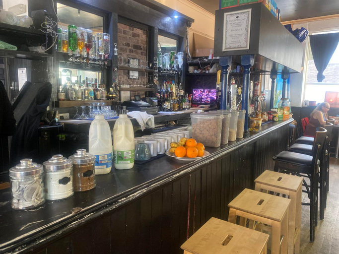Food & Drinks 4, Phoenix Hostel Paddington, London