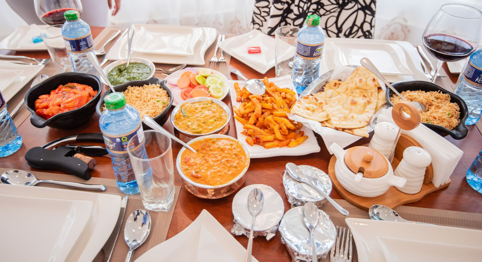Food & Drinks, The Crossroads Hotel Westlands, Westlands