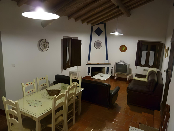Dining Room 8