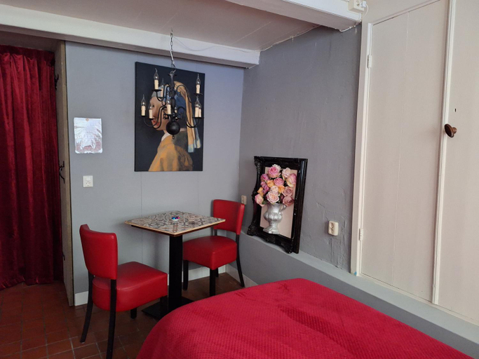 Bedroom 18