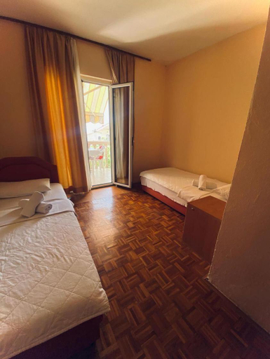 Others 4, Apartments Dunja