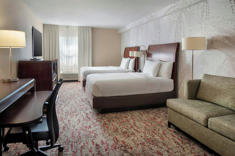 Bedroom 3, Fairfield Inn & Suites by Marriott Great Barrington Lenox/Berkshires, Berkshire