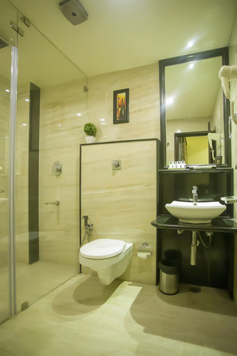 Bathroom 3, Sathyam Grand Resort, Sriperumbudur, Kancheepuram