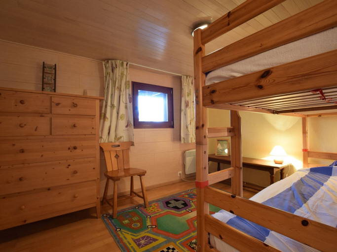 Bedroom 4, Comfortable Cottage Near Lake Cherapont, Luxembourg