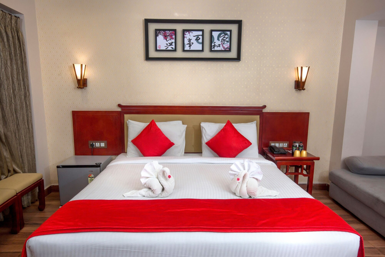 Bedroom 2, Hotel President, Madurai