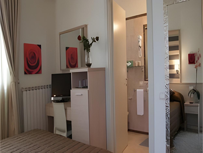 Bedroom 12