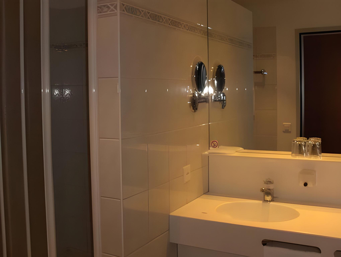 Bathroom 7