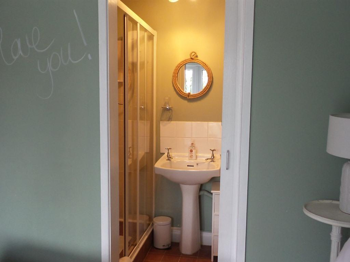 Bathroom 3, Hooray Henrys Sheringham, Norfolk