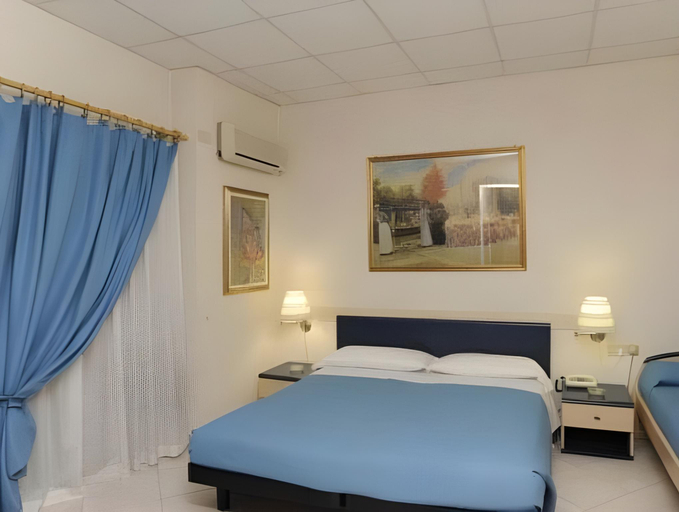 Bedroom 13
