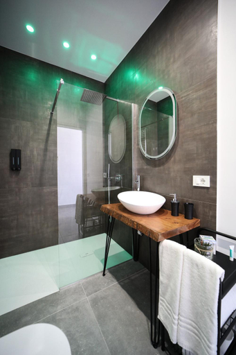 Others 4, Charme Room&Relax, Napoli