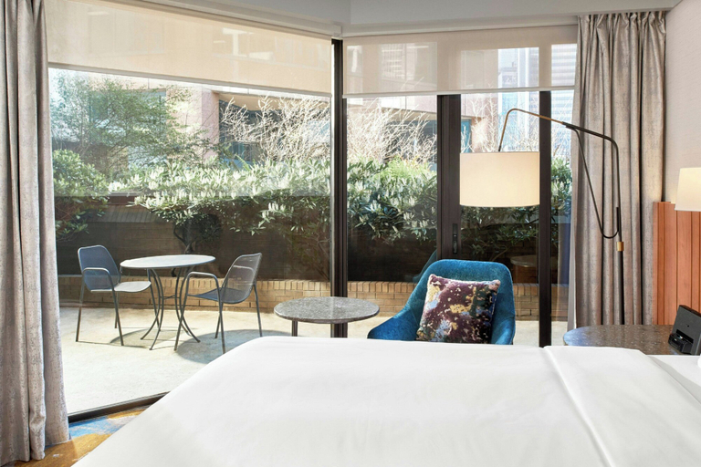 Bedroom 4, Metropolitan Hotel Vancouver by Marriott, Greater Vancouver