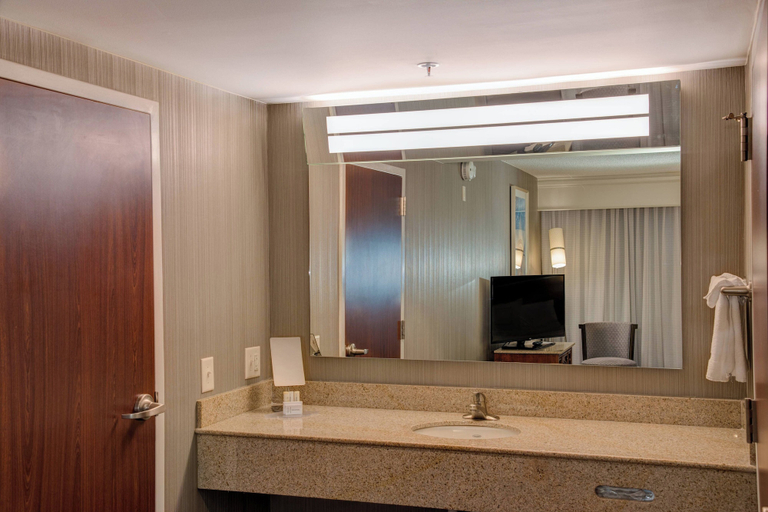 Bathroom 5, Courtyard by Marriott Chapel Hill, Orange