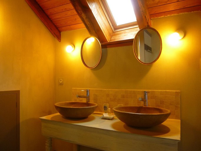 Bathroom 3, B&B Fontbriand, Hautes-Alpes