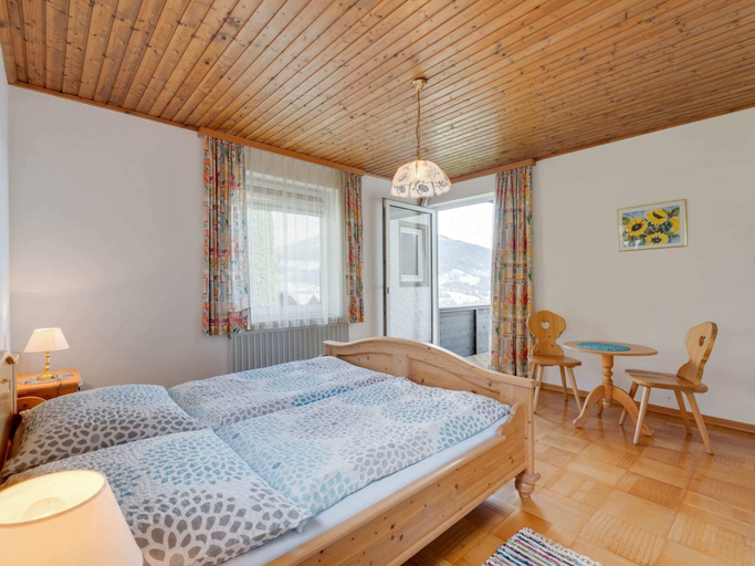 Bedroom 2, Apartment in Carinthia for 7 people, Villach Land