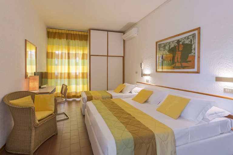 Bedroom 4, Hotel Bellevue, Pesaro E Urbino