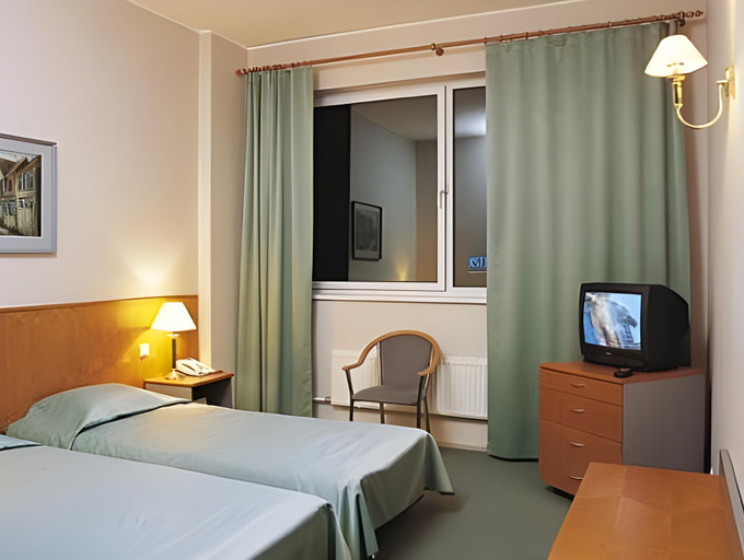 Bedroom 16