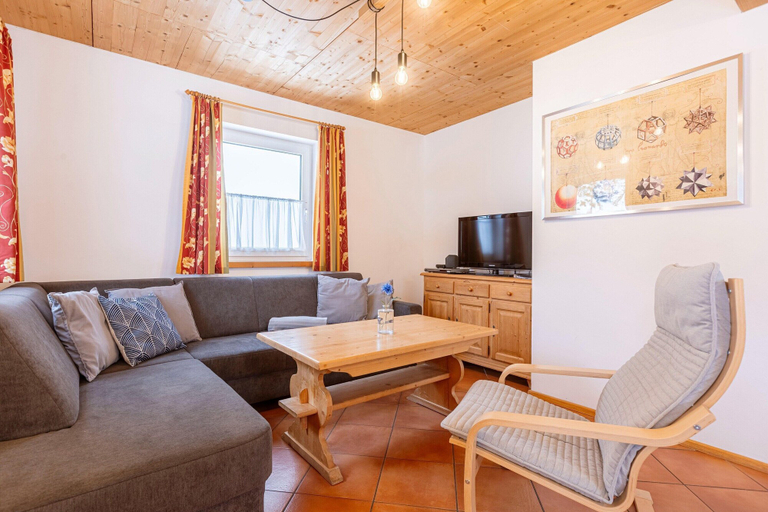 Living room 2, Chalet in Annaberg-Lungotz with shared sauna, Hallein