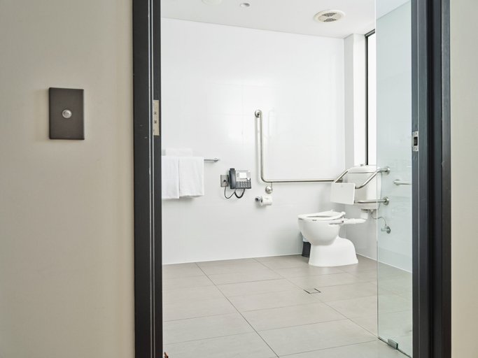 Bathroom 20