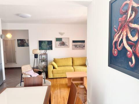 3, Spacious Apt in Tisno Near Garden Resort – 4 Min, Tisno