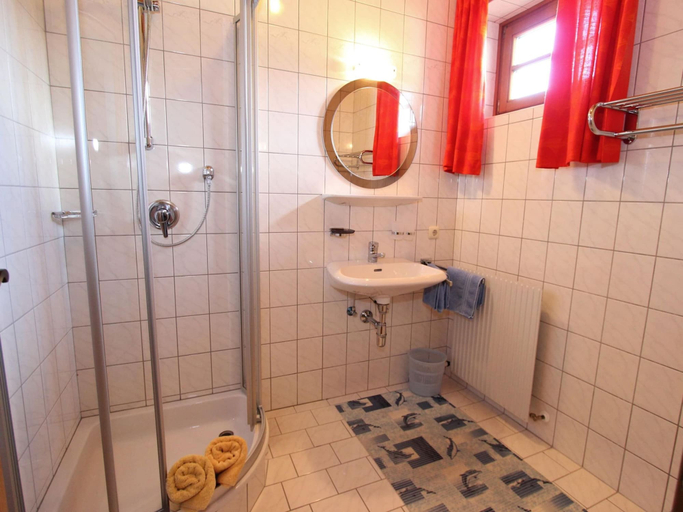 Bathroom 5, Apartment Near the Maria Alm ski Area, Zell am See