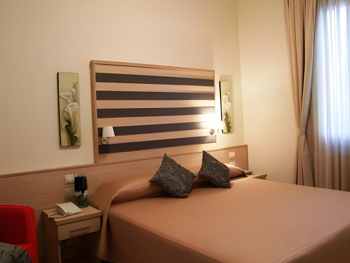 Bedroom 16