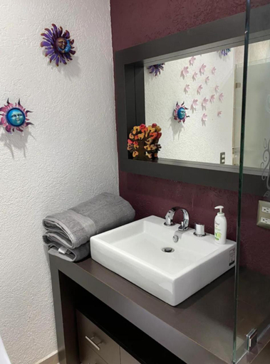 Bathroom 3, Villa Clarita, Guadalajara