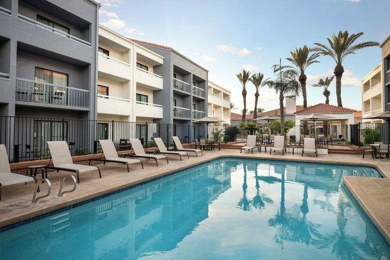 Sport & Beauty, Courtyard by Marriott Phoenix Mesa, Maricopa