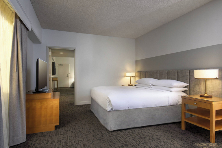Bedroom 3, Renaissance Palm Springs Hotel, Riverside