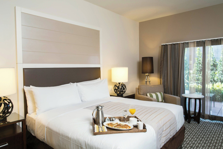 Bedroom 3, Epicurean Hotel, Autograph Collection, Hillsborough
