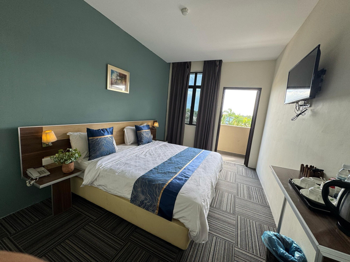 Bedroom 6