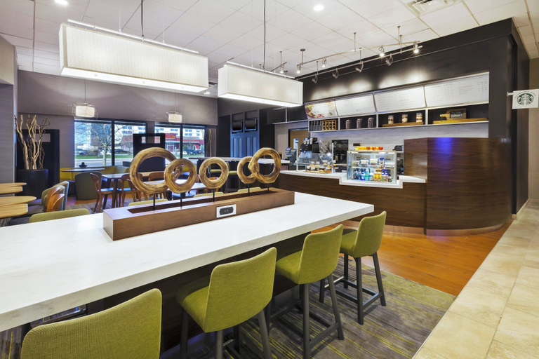Food & Drinks 5, Courtyard by Marriott Secaucus Meadowlands, Secaucus