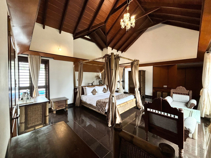 Bedroom 13