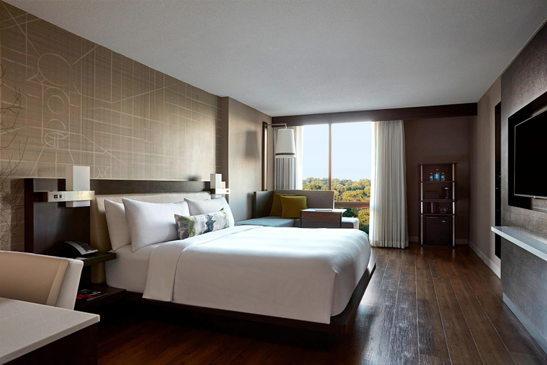 Bedroom 5, Bethesda Marriott, Montgomery