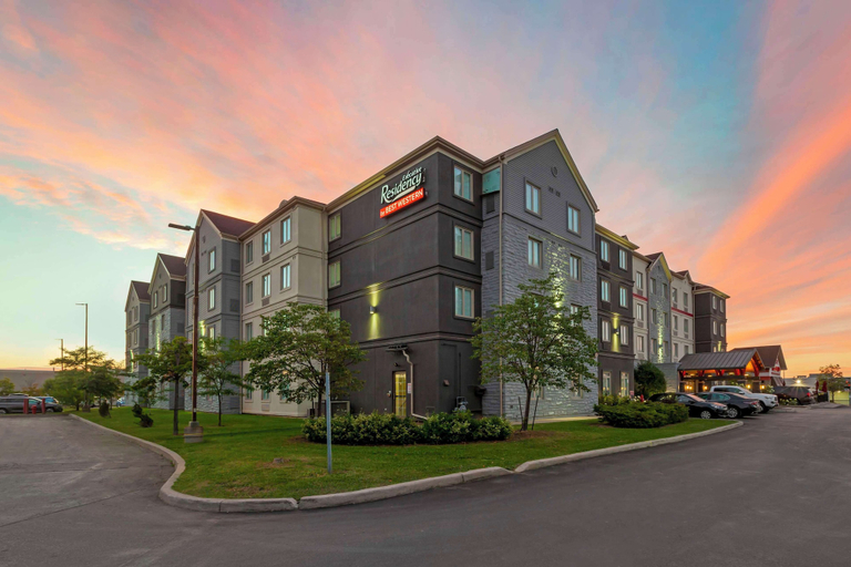 Exterior & Views 2, Executive Residency by Best Western Toronto-Mississauga, Peel