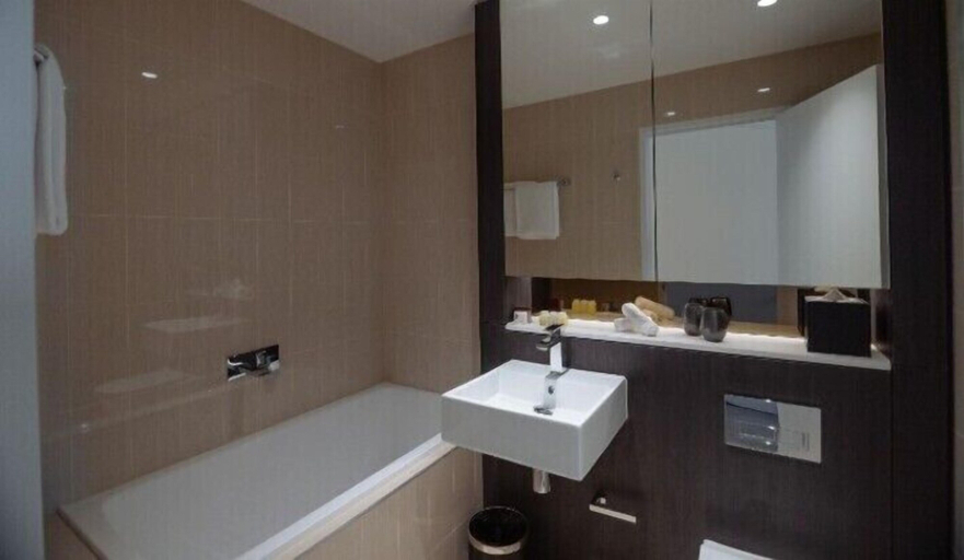 Bathroom 24