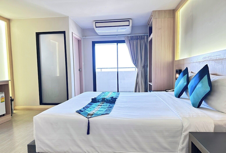 Bedroom 8