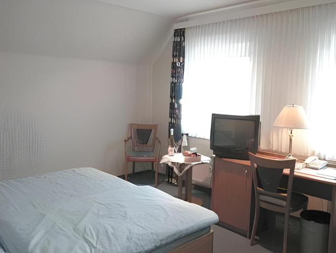 Bedroom 15