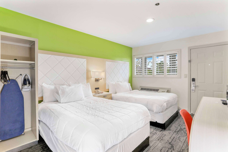Bedroom 12