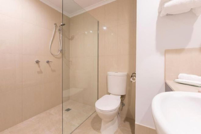 Bathroom 17
