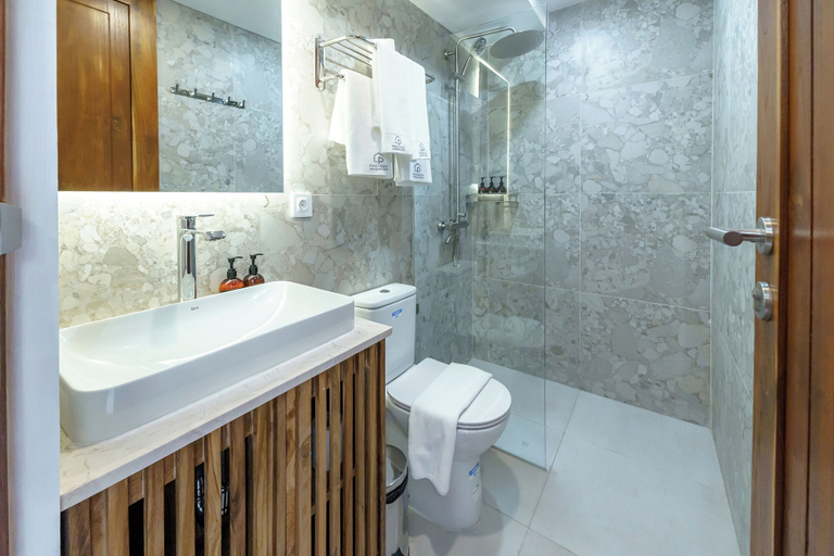 Bathroom 21