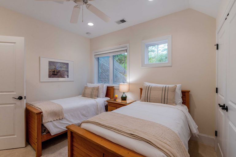 Bedroom 3, Birdie by Avantstay Group Retreat at Hilton Head, Beaufort
