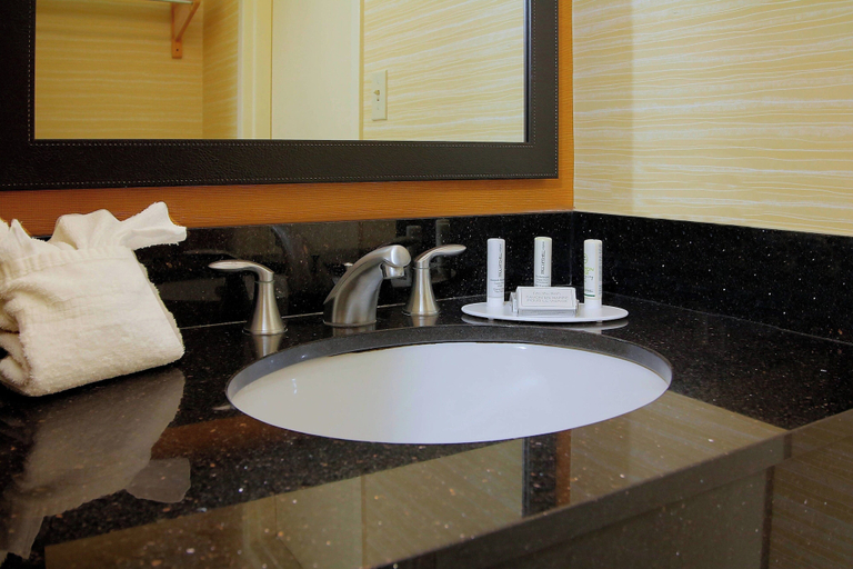Bathroom 5, Fairfield Inn and Suites by Marriott Jupiter, Palm Beach