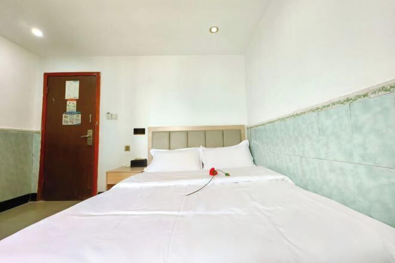 Bedroom 4, Lianchang Hotel, Shenzhen