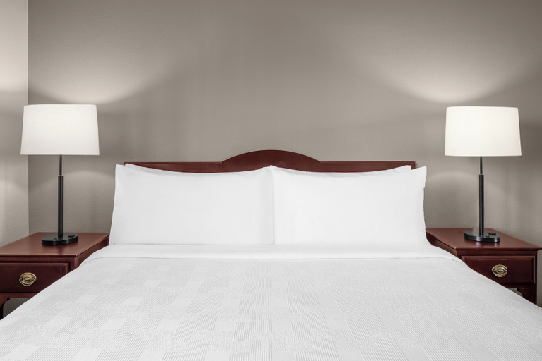 Bedroom 3, Larkspur Landing Extended Stay Suites Bellevue, King