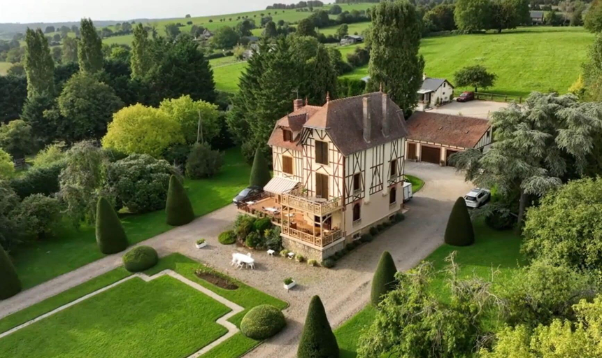 Exterior & Views 2, Domaine des Thomins, Orne