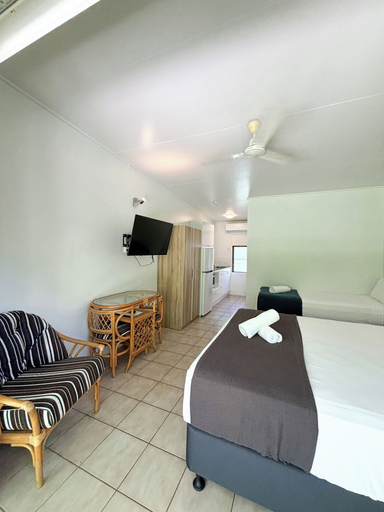 Bedroom 4, Amaroo Rainforest Resort, Magnetic Island