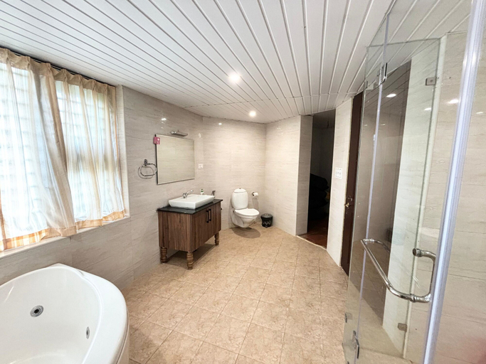 Bathroom 6