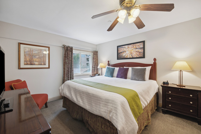 Bedroom 2, Falcon Point, Eagle