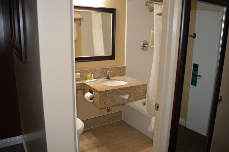 Bathroom 3
