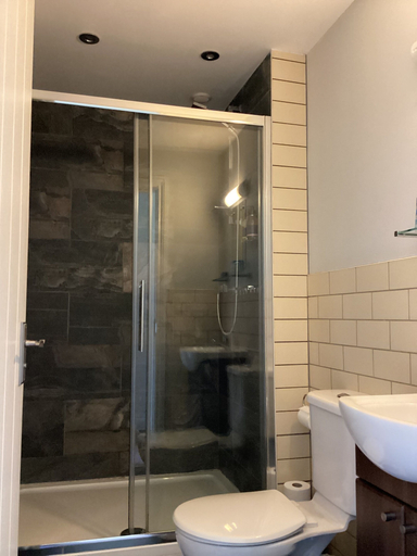 Bathroom 4, The Manian, Pembrokeshire